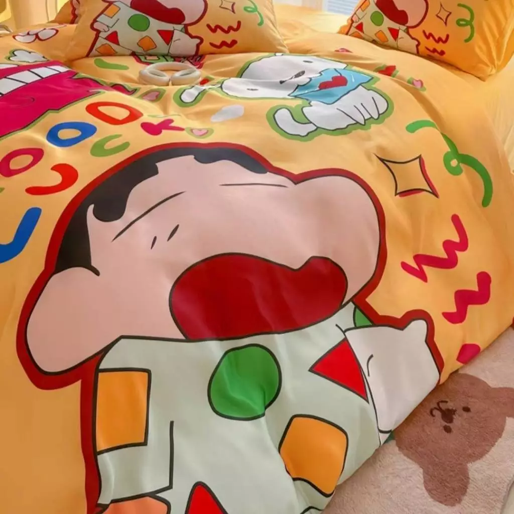 ผ้าปูที่นอนชินจัง ชุดผ้าปูที่นอน ครบชุด 6ชิ้น ผ้านวม ผ้าปูที่นอน ปลอกหมอน ส่งจากไทย thumbnail 4