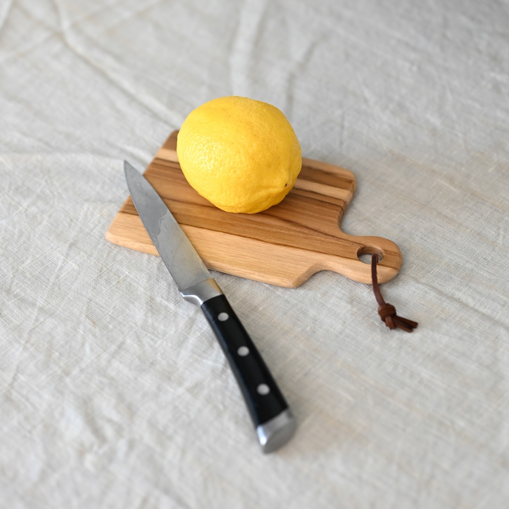 CHABATREE - LYRA TINY SERVING BOARD S เขียงไม้ สำหรับเสิร์ฟ เสิร์ฟชีส เสิร์ฟขนม (CU068)