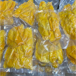 มะม่วงแก้วขมิ้น (500g.) มะม่วงคลุกพริกกุ้งกะปิแซบๆ แผ่นบางๆ ชิ้นเล็ก ไม่มีเสี้ยนไม่มีน้ำตาล อบใหม่ปีนี้ เปรี้ยวปากมากแม๊
