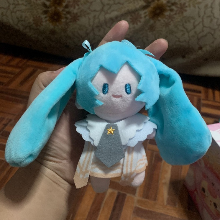⭐️พร้อมส่ง⭐️ พวงกุญแจตุ๊กตามิกุ - Miku