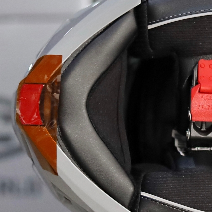 แผ่นปิดใต้คาง CHIN HJC รุ่น i80