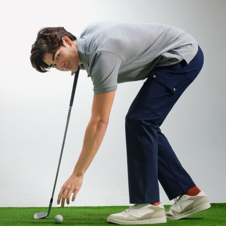 era-won Golf Fabric Cargo Pants มีกระเป๋าข้าง  ทรงกระบอกตรง สี Dark blue cargos