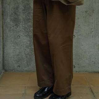 TRUFFLE STUDIO WIDE PANTS - กางเกงขาวยาว ทรง SPORTSWEAR
