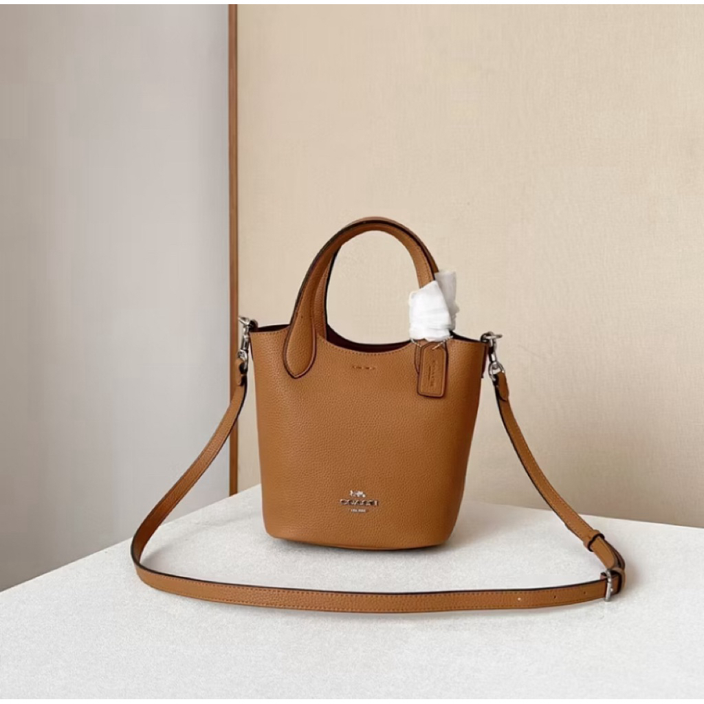 Coach Female Bag Ladies HANNA Series Bucket Bag Portable Messenger Bag กระเป๋าสะพายไหล่ CR168 CR169 