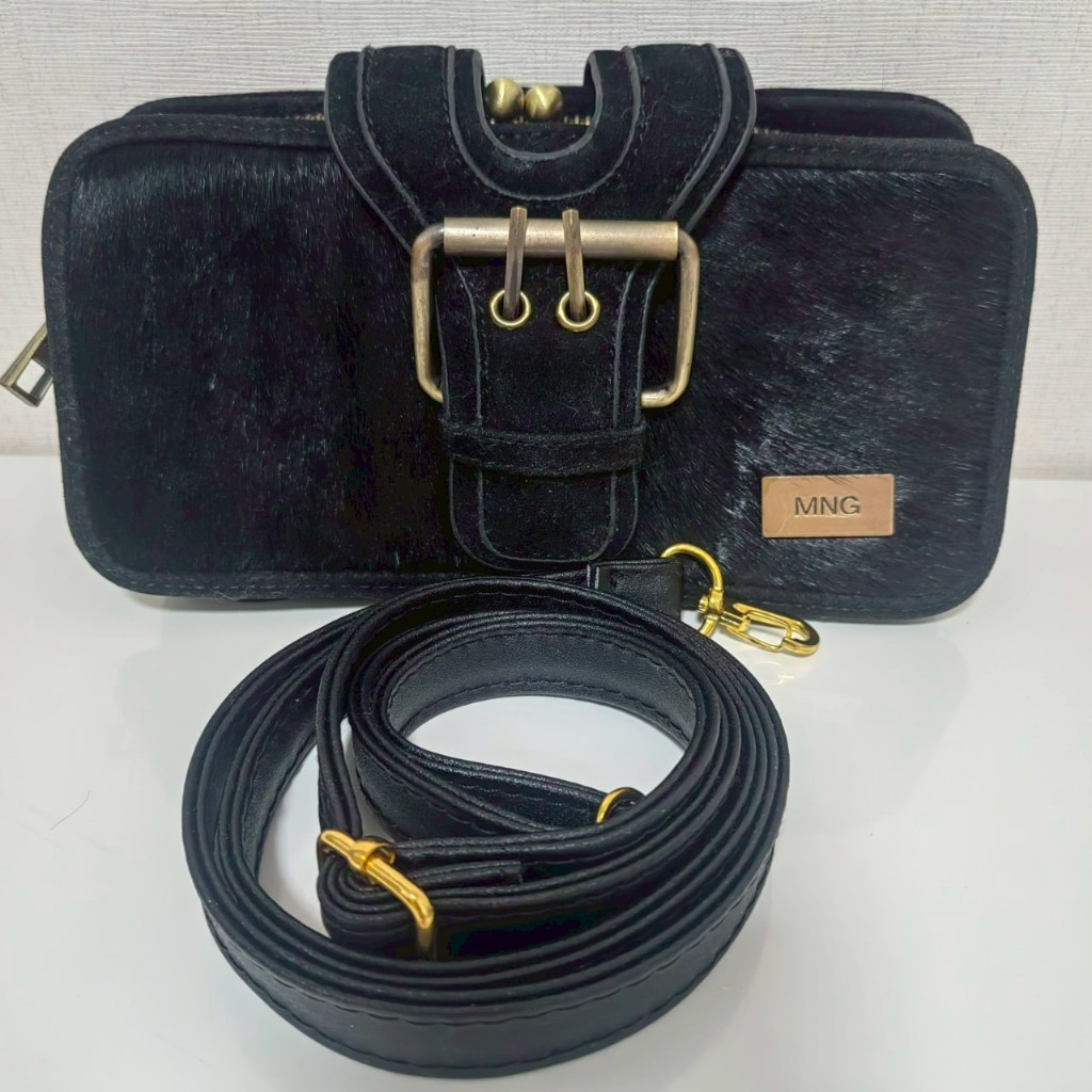 กระเป๋าสะพายข้าง แบรนด์ MNG มือสอง