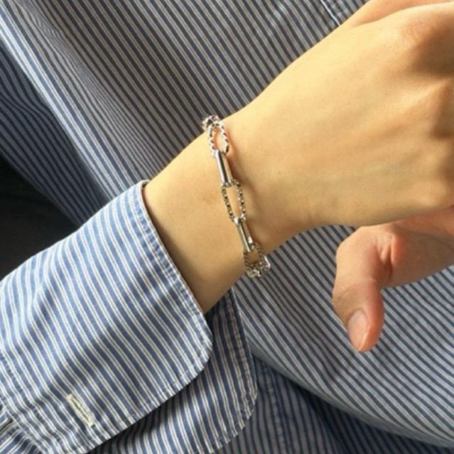 (aelinec) สร้อยข้อมือรุ่น Tulip Bracelet (Gold/Silver)