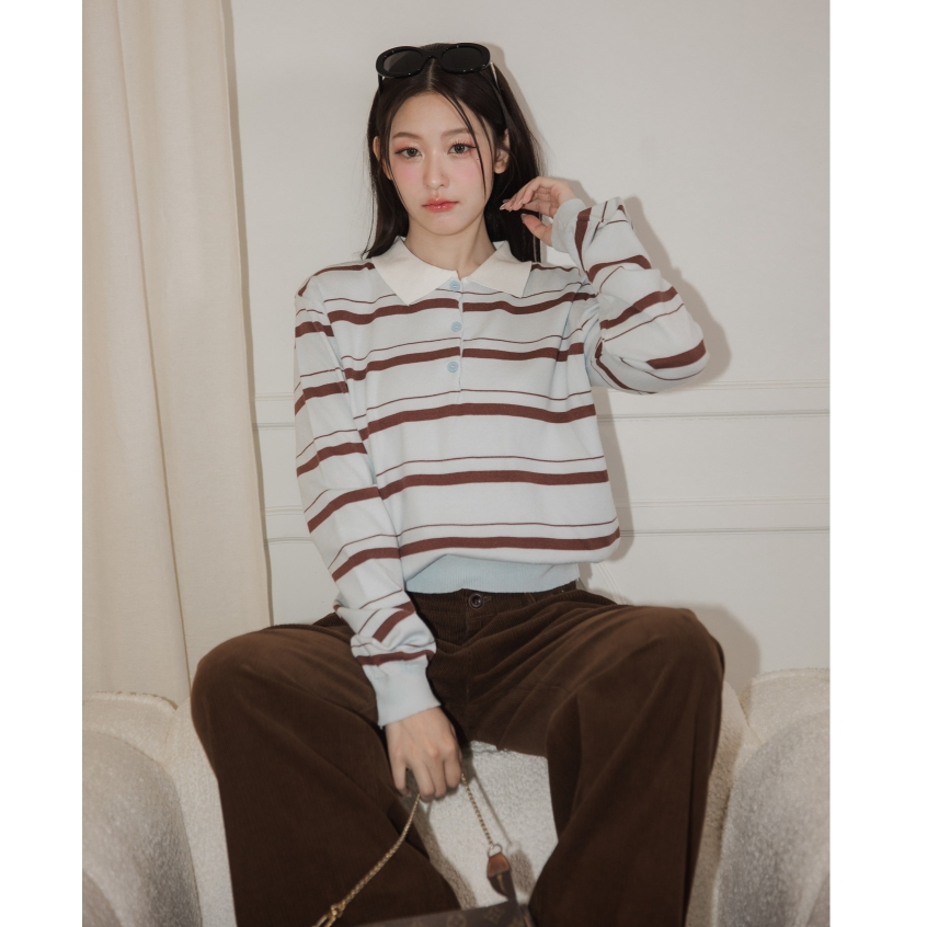 Clara sweater  สเวตเตอร์คอปกลายทาง แต่งโทนสีน่ารัก คู่สีลงตัวมาก