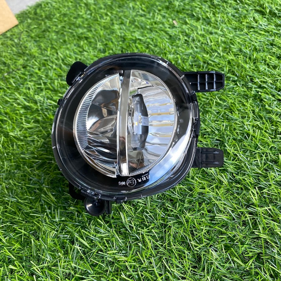 ไฟตัดหมอก BMW F30 และ F30 LCI