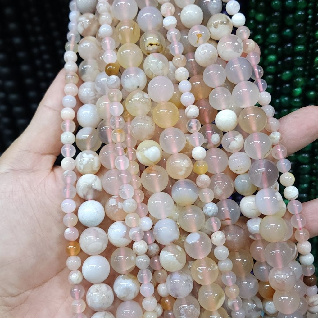 ซากุระอาเกต หินแท้ธรรมชาติ หินเส้นยาวขายส่ง ความยาวประมาณ38cmนำไปร้อยได้2วงข้อมือ หินนำโชคราคาส่ง