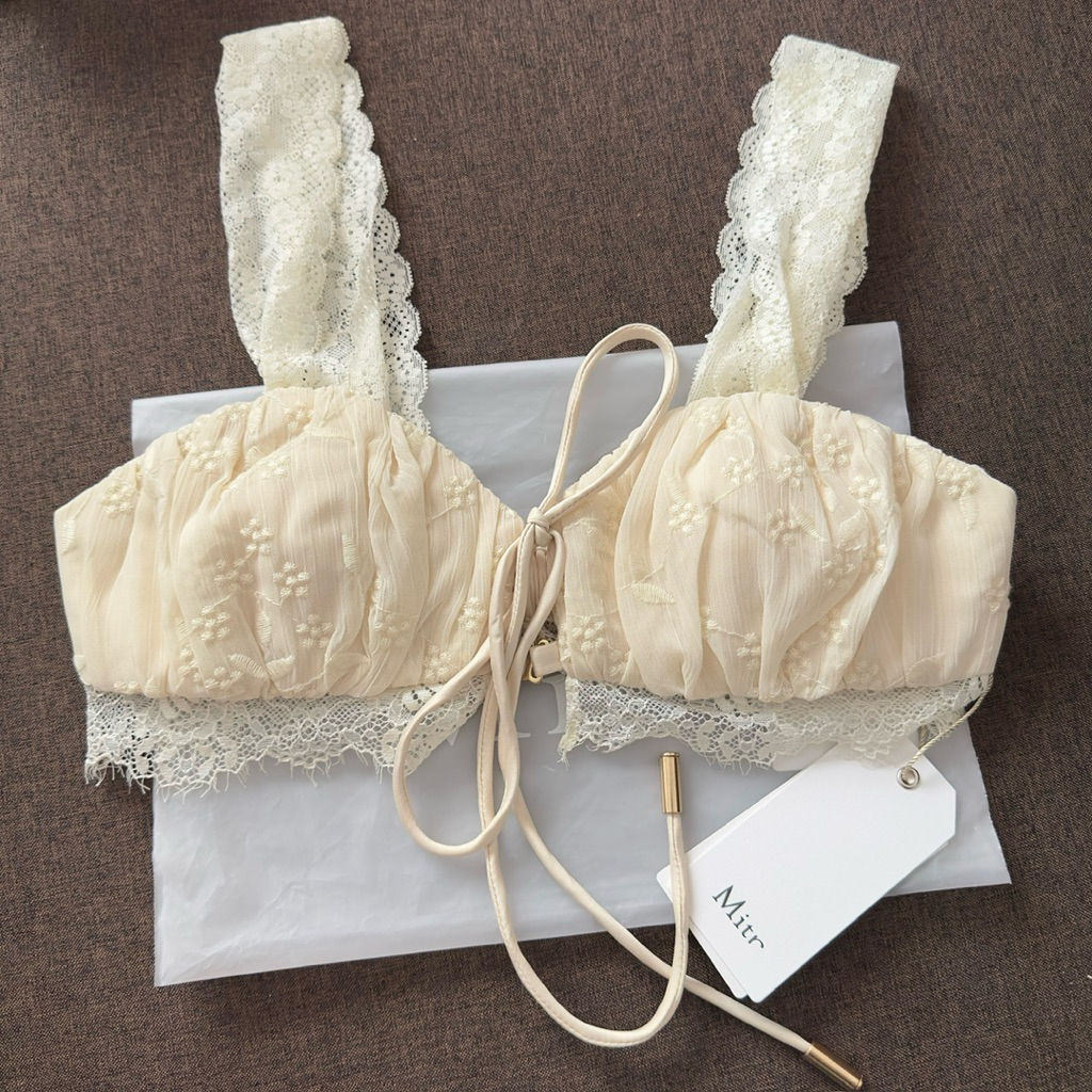 [พร้อมส่ง✅] Mitr Honeymoon Bra สี Vanilla