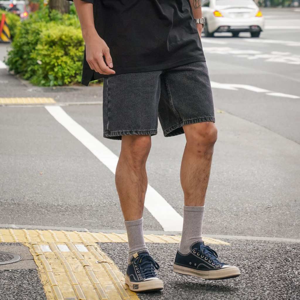 TRUFFLE SHORT JEANS  - กางเกงยีนส์ขาสั้น ทรงกระบอก ขาตรง