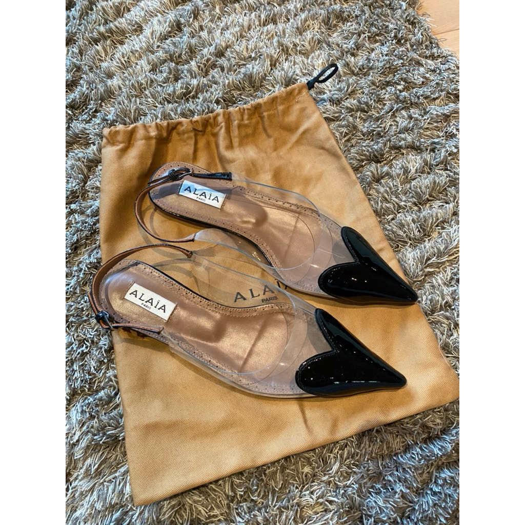 รองเท้าAlaiaส้นแบบมือสอง