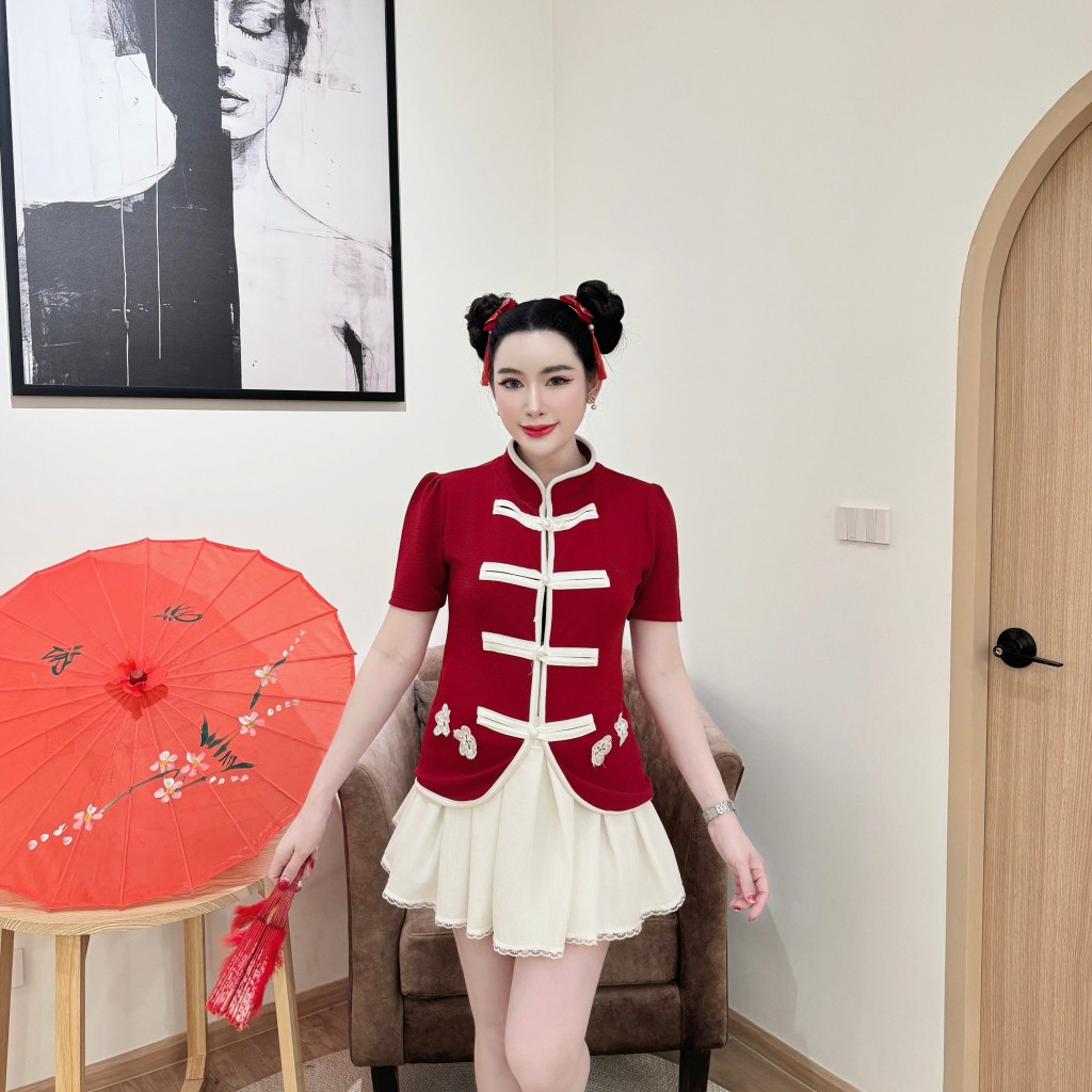 พร้อมส่ง เสื้อตรุษจีน ผ้าวูลเวฟ คอจีนติดกี่เพ้าหน้าผ่าหน้าแต่งกุ้นแต่งดอกไม้ A5935