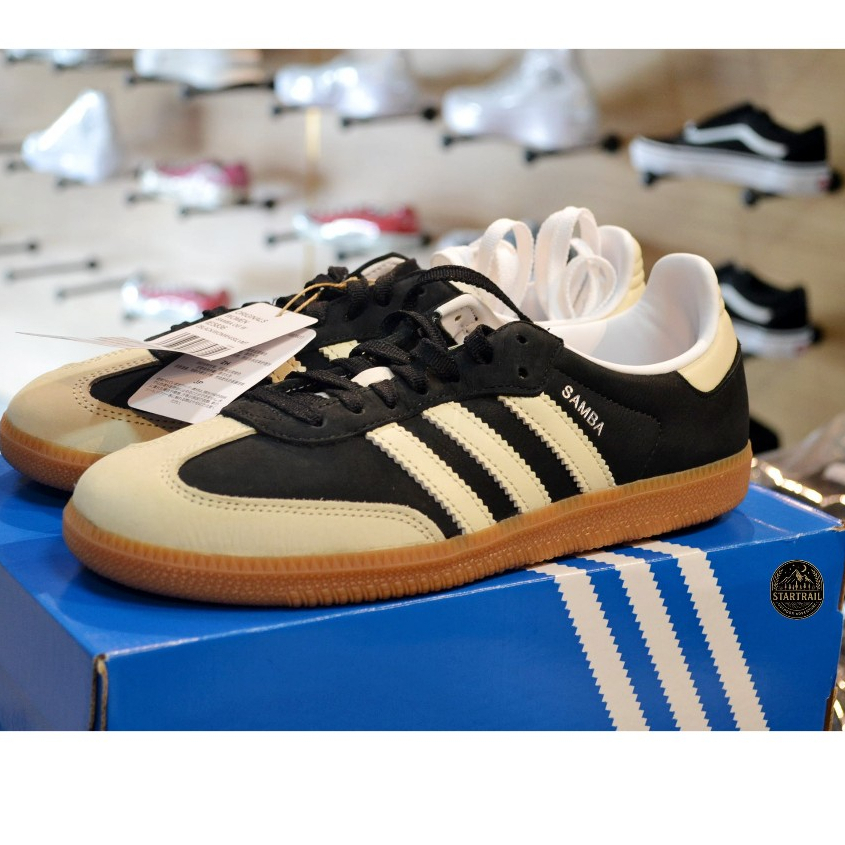 รองเท้าผ้าใบWomen • Originals SAMBA OG W IE5836 Core Black / Wonder White / Silver Metallic ป้ายสคบ.