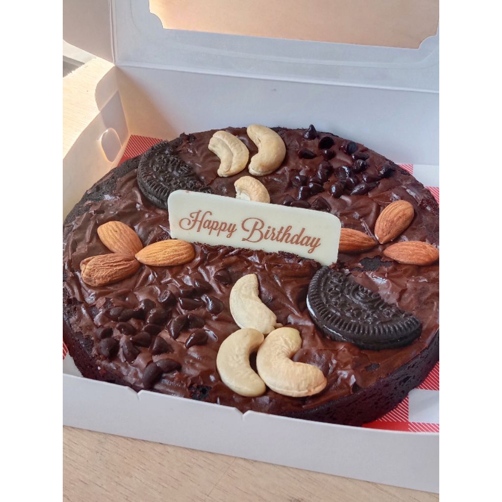 Fudge brownies เค้กบราวนี่เนื้อหนึบขนาด 1 ปอนด์