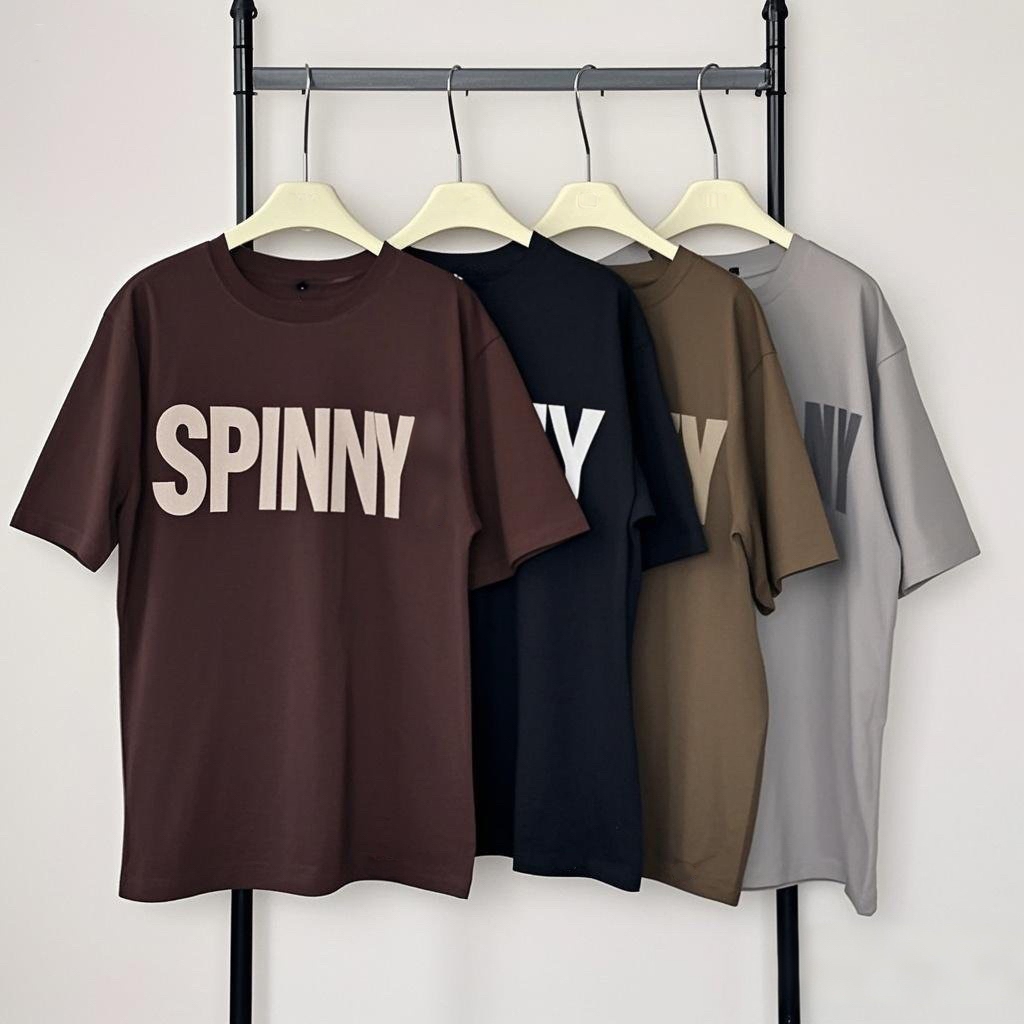 เสื้อยืดทรงโอเวอร์ไซต์ เสื้อOVERSIZE เสื้ื้อยืด สกรีนลายโลโก้ ผ้ายืดนิ่มใส่สบาย รุ่น OS SPINNY