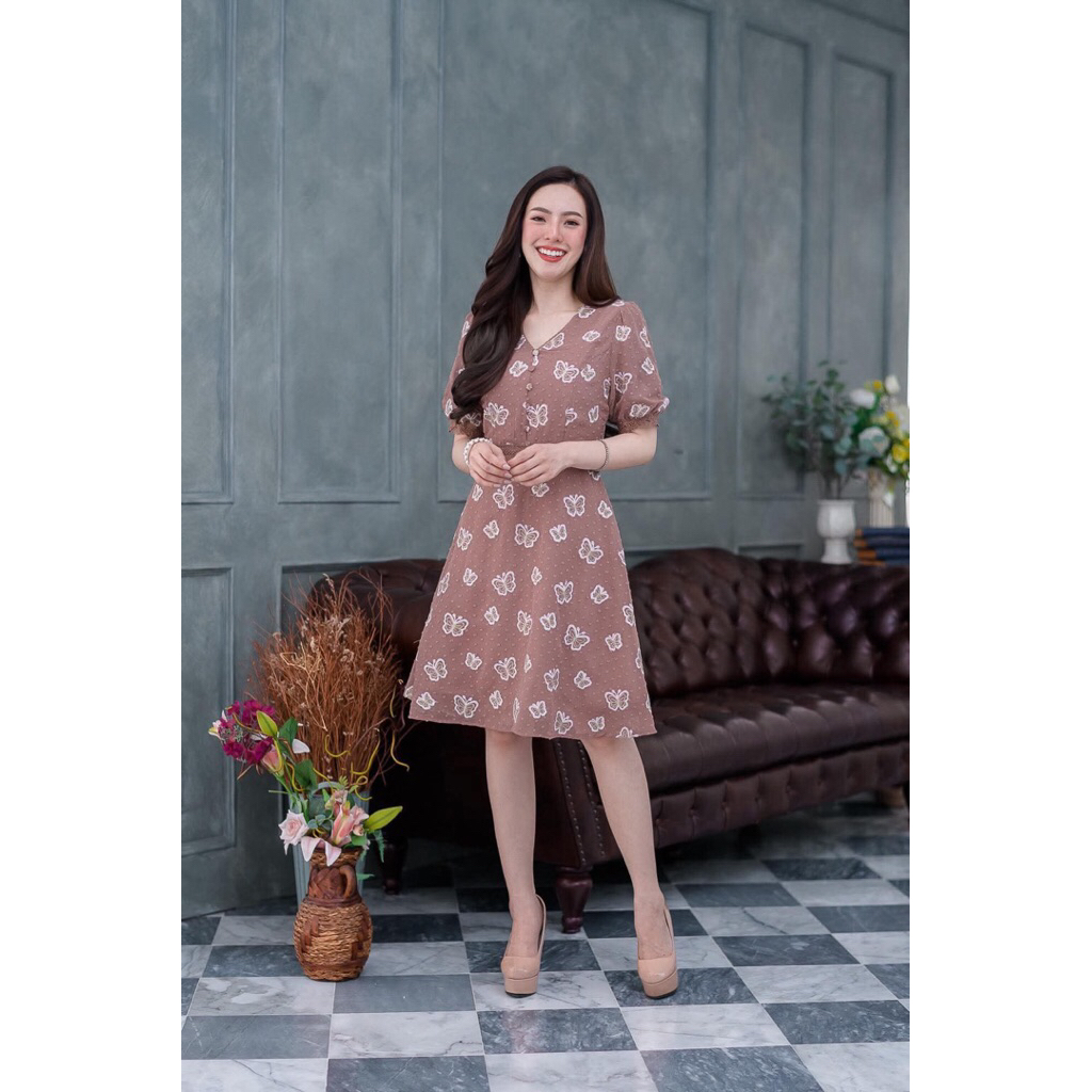 ชุดเดรสงานป้าย Alert สีน้ำตาล มือ 2