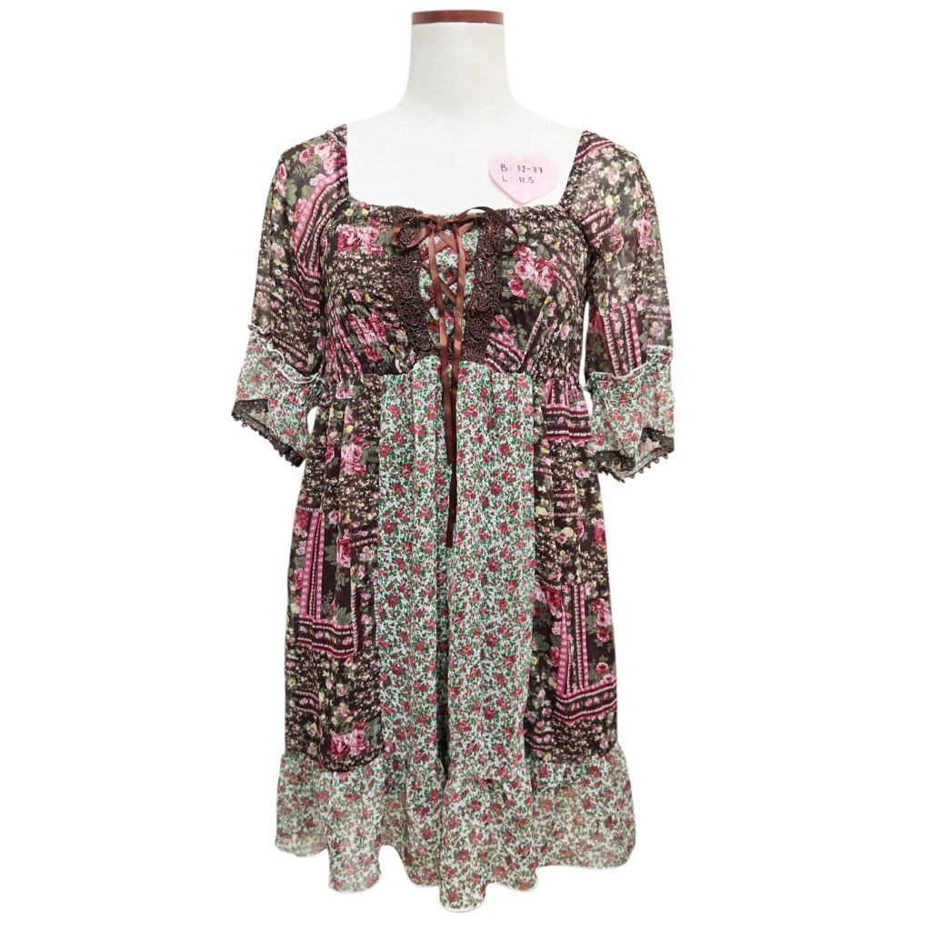 เดรส Axes Femme ลายดอกกุหลาบ