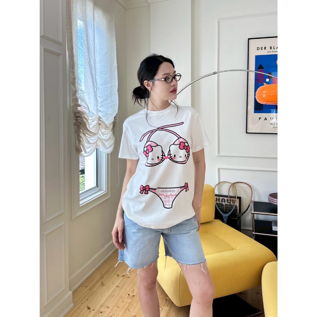 🍊 VL “Hello kitty T-shirt“ เสื้อยืดคอกลมแขนสั้น ลายคิตตี้น่ารักมากกกก เนื้อผ้าดี น่ารักมาก งานสกรีนสีสวย คมชัด - รูปที่ 3