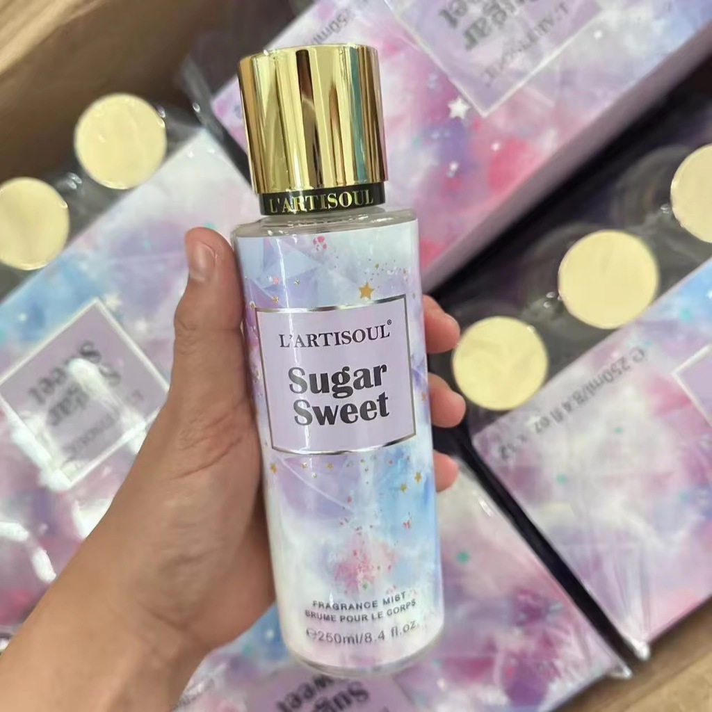 สเปรย์น้ำหอม L'ARTISOUL กลิ่นหอมติดทนนาน 250ml (มีให้เลือก 4 กลิ่น)