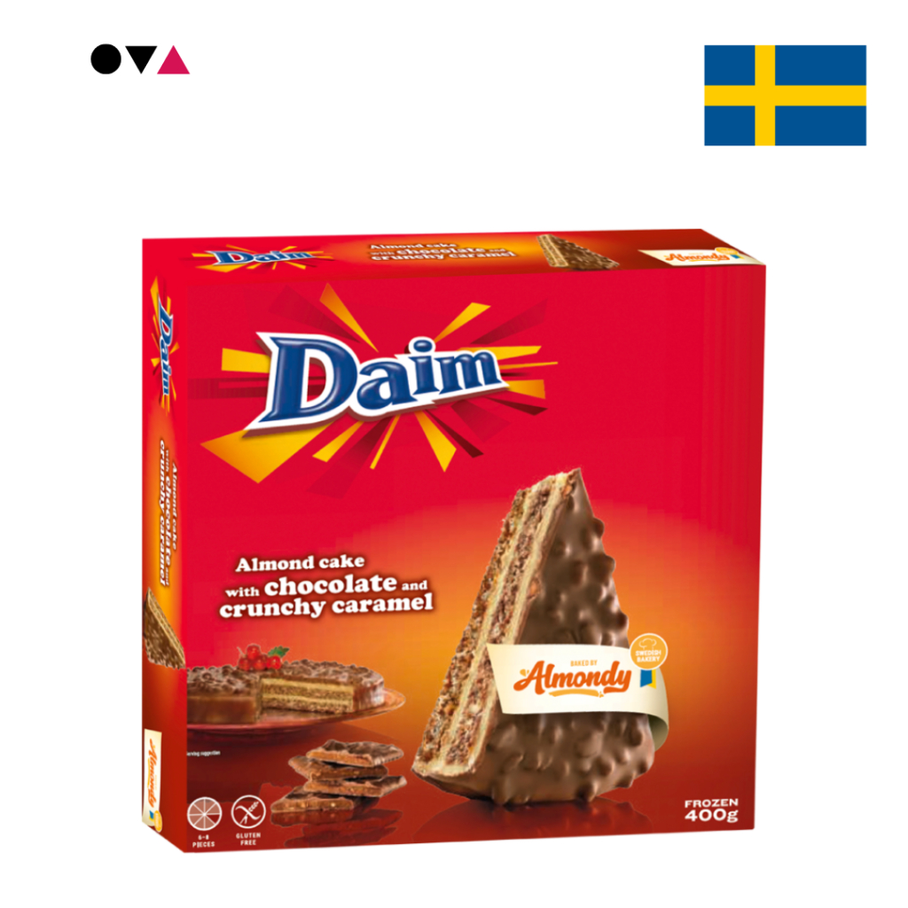 Almondy Daim Cake (400g) เค้กอัลมอนด์ผสมครีมและครูค็องต์ Daim เคลือบช็อกโกแลตนม ปราศจากกลูเตน