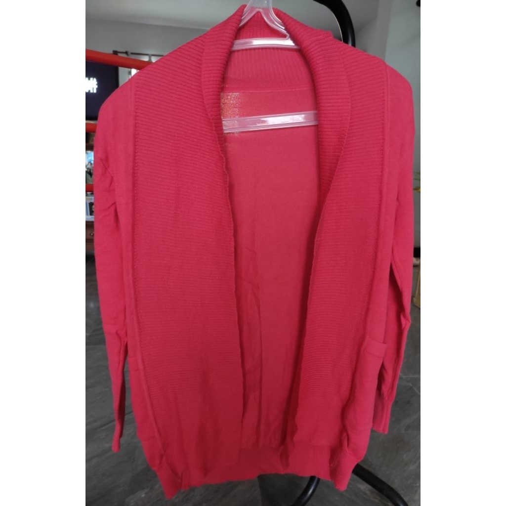 เสื้อไหมพรม สีแดง ขอบจั๊ม red knitted sweater