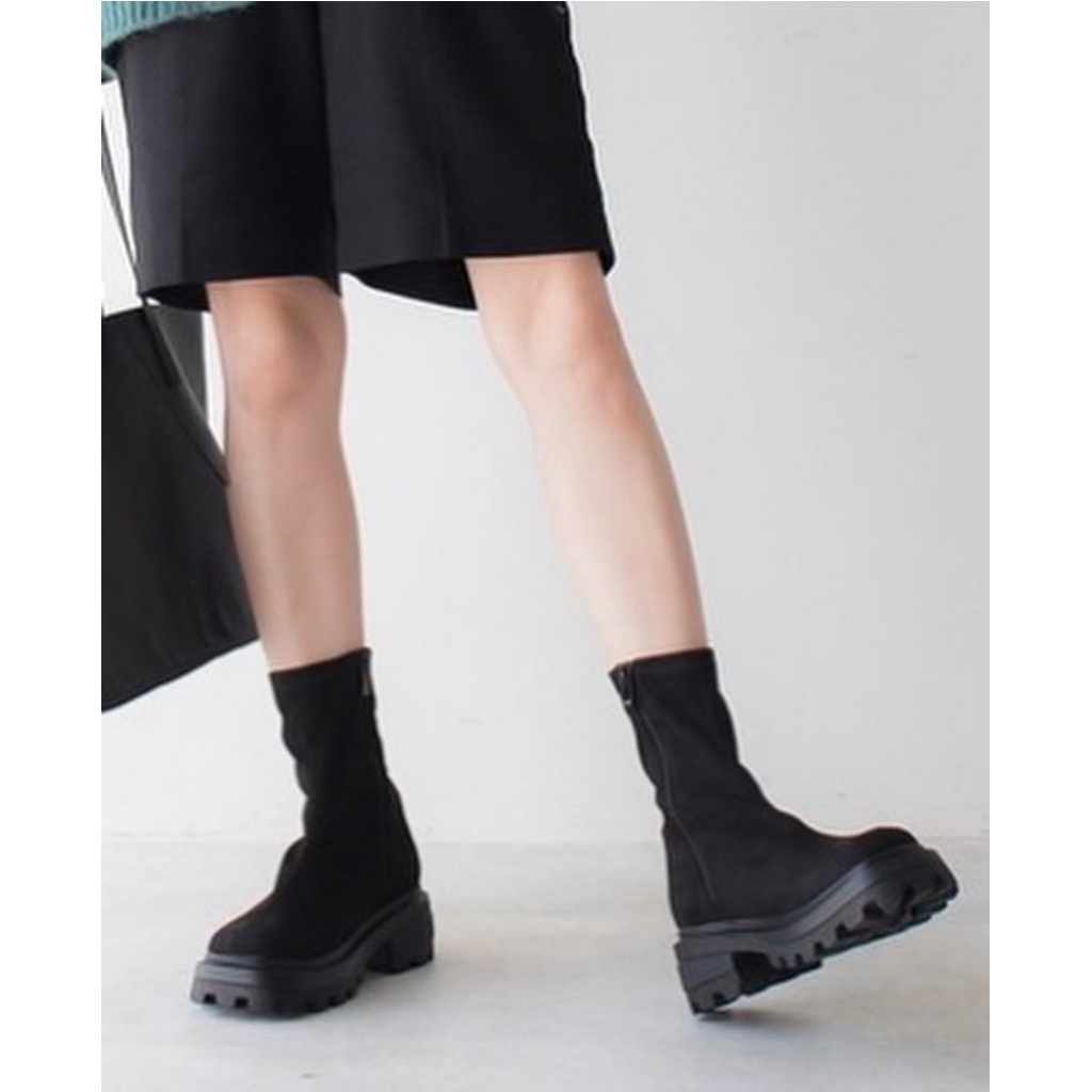 Suede Boots หนังกลับ ไซส์ s (23 cm) แบรนด์ AmiAmiจากญี่ปุ่น