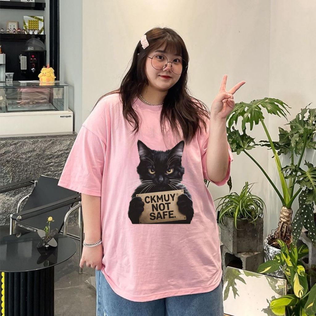 Teddy Tee🎀เสื้อสาวอวบ ผ้านิ่ม คอกลม ลาย "CKMUY NOT SAFE" ผ้าฝ้าย100% เสื้อยืดผู้หญิง ขนาดใหญ่ สวมใส่สบาย สไตล์เกาหลี