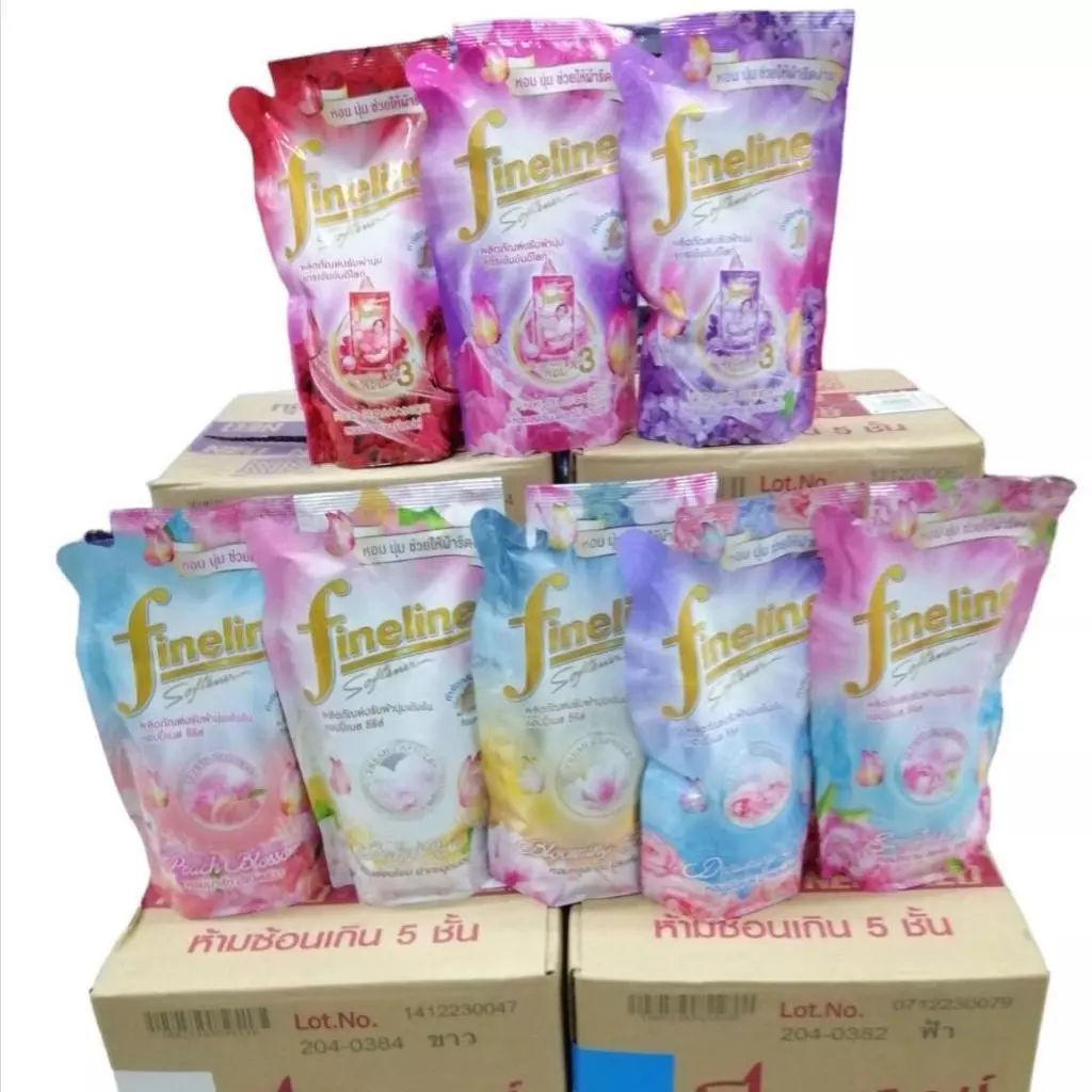 ( ยกลัง 12 ถุง ) ไฟน์ไลน์ ปรับผ้านุ่ม สูตรเข้มข้น ขนาด 450 มล.