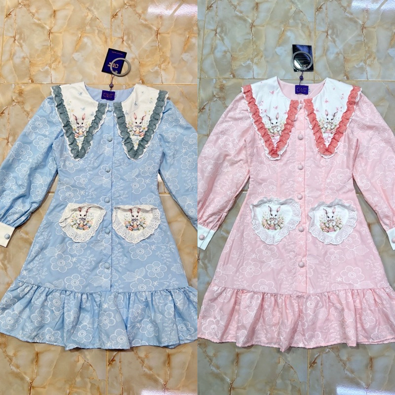 (S) เดรสสั้น ผ้าฉลุปักทั้งตัว คอปก ลายกระต่าย น่ารักมากๆ งานป้าย chalita