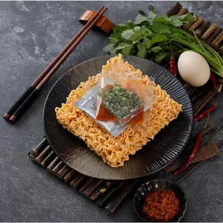 (แบบ 5 ห่อ ) ราเม็งกึ่งสำเร็จรูปแบบแห้งรสไก่กลิ่นชีส ( 1 แพ็ค ) พร้อมส่ง