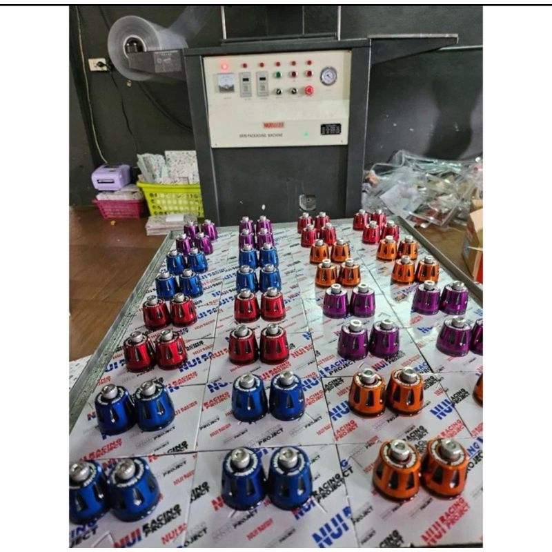 ปลายแฮนด์Giorno ปีเนียม 2 สีเลเซอร์ งานNui Racingแท้💯พร้อมน็อต มี 5 สี🌷สวยๆเลยค้าบ