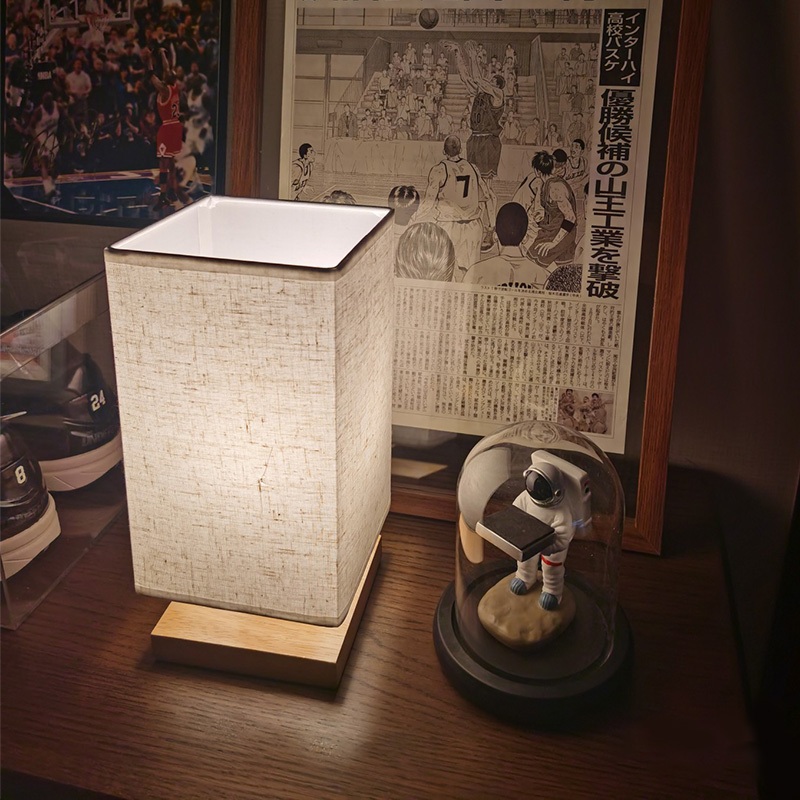 โคมไฟข้างเตียงห้องนอนนอร์ดิกที่ทันสมัยเรียบง่าย, แสงอบอุ่น, โคมไฟ LED ขนาดเล็กที่สร้างสรรค์