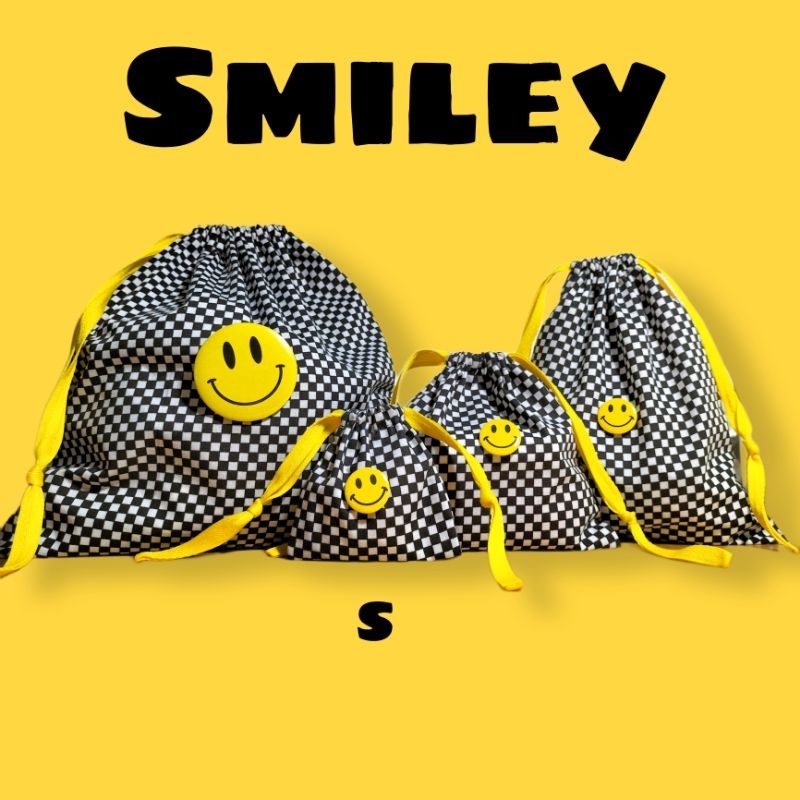 กระเป๋าผ้า ถุงผ้าหูรูด อเนกประสงค์ กระเป๋าจัดระเบียบ + เข็มกลัด หน้ายิ้ม