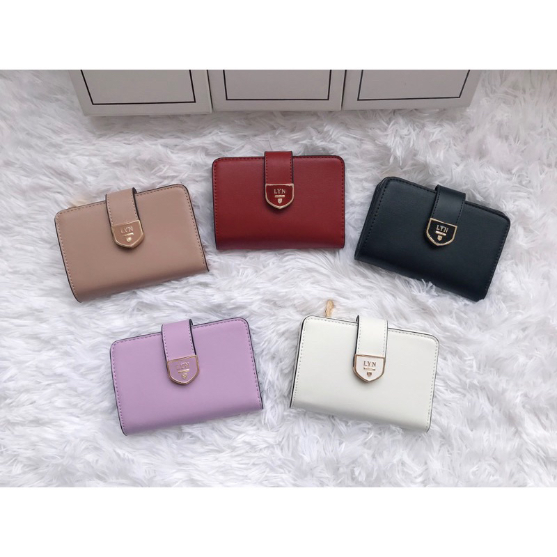 LYN 2024 กระเป๋าสตางค์ใบสั้นหลายใบสะพานโค้งใหม่พร้อมกล่องของขวัญ。6。