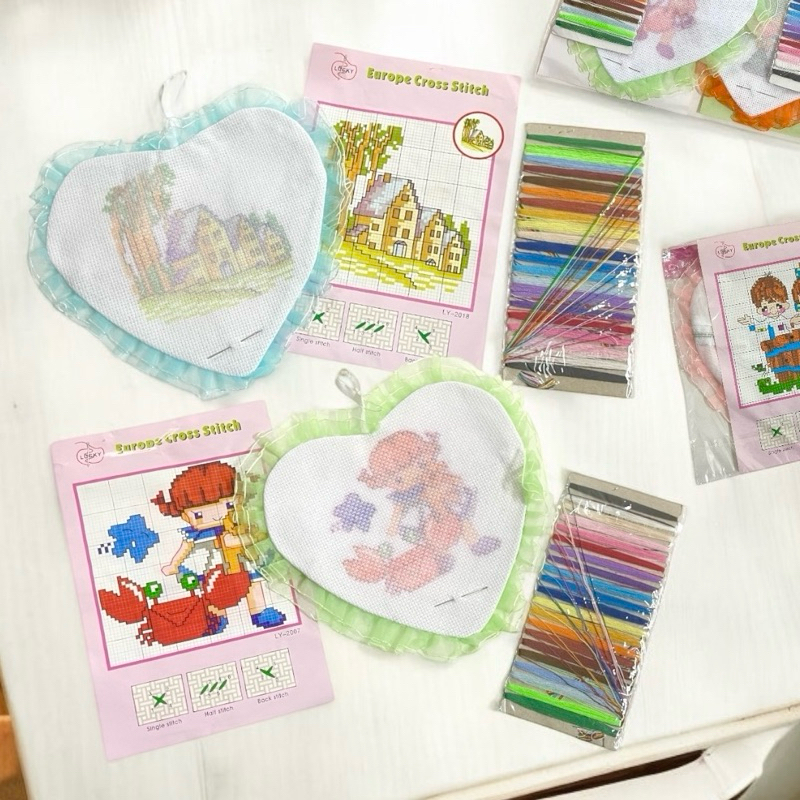 ผ้าปักครอสติส ลายการ์ตูน พร้อมส่ง