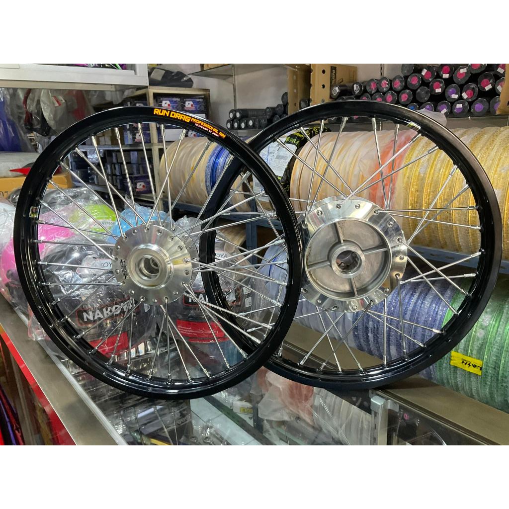 ชุดล้อ สำหรับYAMAHA สป้าค110 เบลR เมท111เฟรช(รุ่นดิสเบรคหน้า)วงล้ออลูมิเนียมเกรดดีดุมเงาพร้อมขึ้นซี่ลวดชุบเส้นใหญ่งานสวย