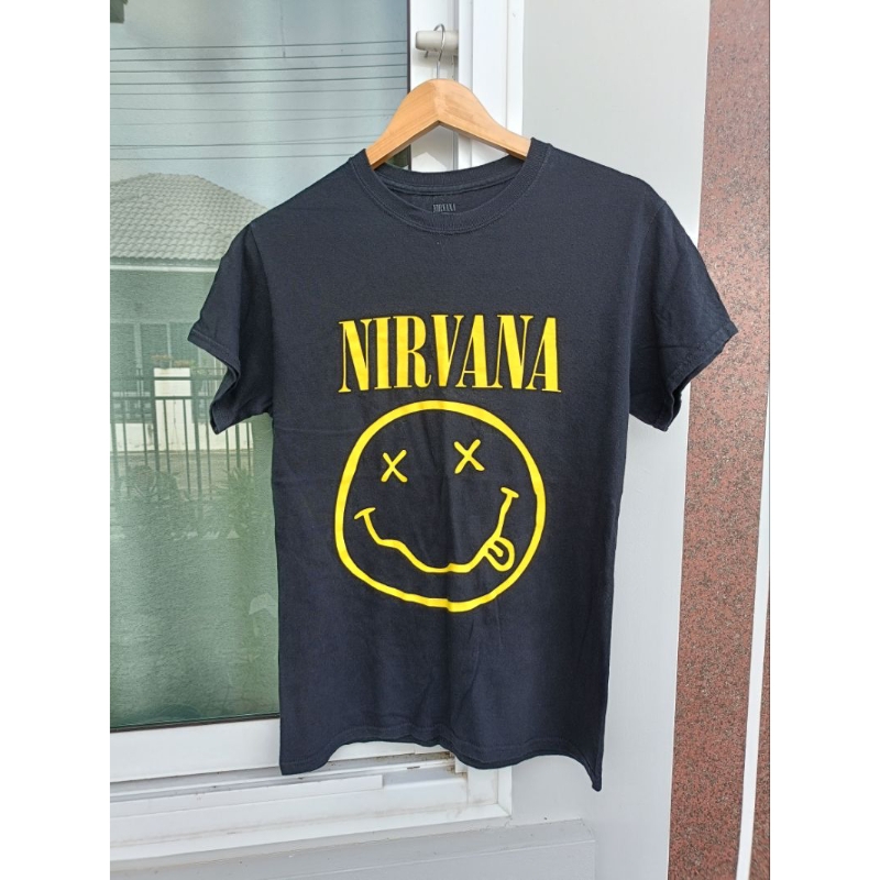 เสื้อยืดมือสอง เสื้อวงnirvana size s มือ2