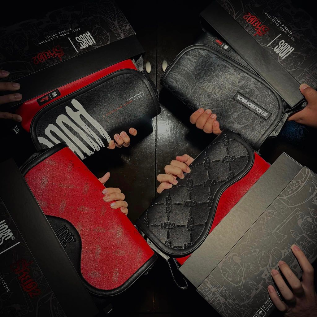 ( ส่งฟรี ) Hobs®️ x ธี่หยด2 "Ghost Month Series" กระเป๋าสะพายข้างแบรนด์ HOBS(100%Genuine)
