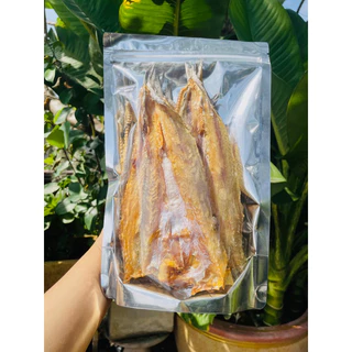 ‼️ราคาหน้าล้ง‼️ (ไซส์กลางปนใหญ่ ) ปลาไล้กอ ปลาจิ๊กโก๋แห้ง ปลาช่อนทะเลตากแห้ง