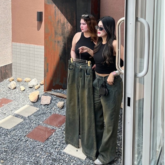 Nimmy jeans กางเกงยีนส์ขากระบอกใหญ่ (สีสนิม) แต่งทรงจีบหน้า งานSize S-2XL สาวอวบใส่ได้ - P07