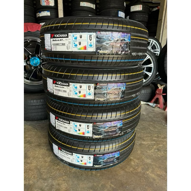 🚕🚗yokohama 215/60/17 AE61 ยางใหม่ปี25ปลาย
