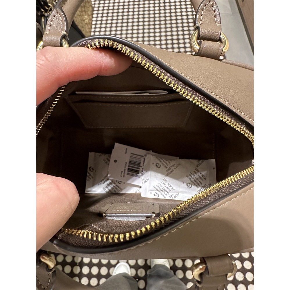 ของแท้ 100% OUTLET Satchel กระเป๋าถือ กระเป๋ากล้องคุณผู้หญิง กระเป๋าสะพาย CT776