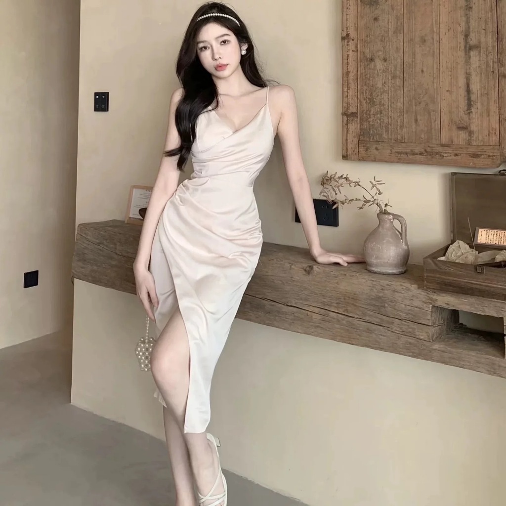 เดรสยาวสีขาว สายเดี่ยวรัดรูป ไปทะเลผู้หญิง เกาะอก คนอ้วน แขนกุด โชว์หลัง แฟชั่น ชุดออกงานเรียบหรู