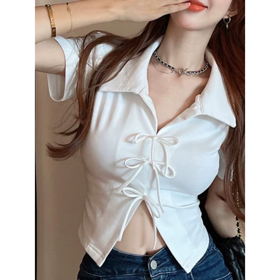 เสื้อยืดผู้หญิง เสื้อแขนสั้นขาวดำ เสื้อโปโล พร้อมประดับโบว์ ใส่แล้วผอมเพรียว สไตล์ลำลองน่ารัก#YFHBHD