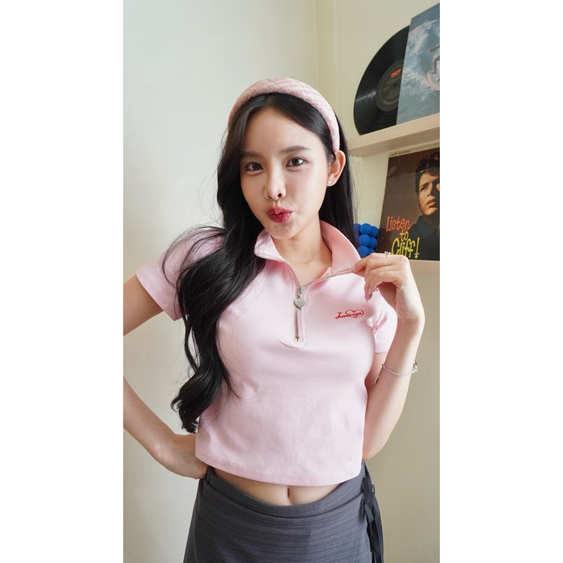 งานแต่งซิปที่ทุกคนถามหามาแล้วน๊าาา รอบนี้พิเศษ ปัก Jarinya หัวใจงานน่ารักๆ น่ารักมากก เสื้อแขนสั้นแต่งซิบ