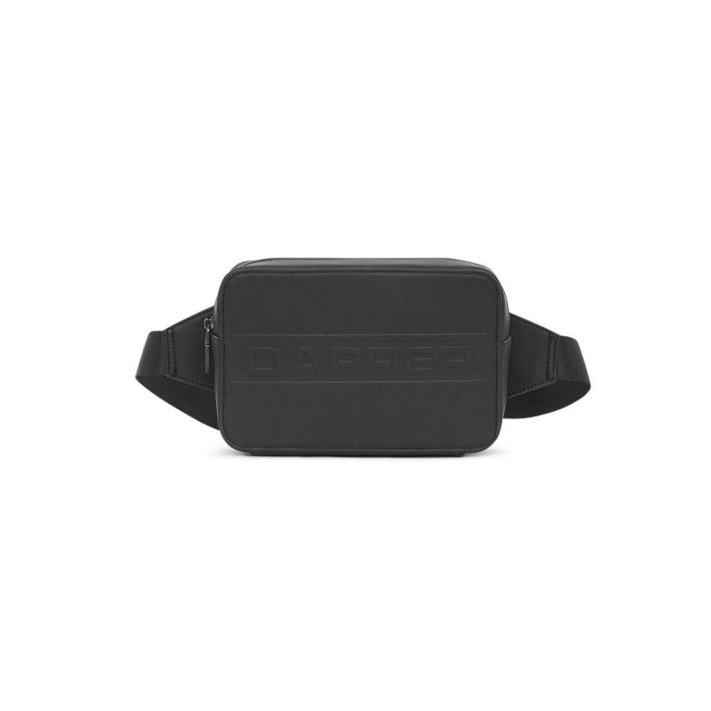 DAPPER กระเป๋าคาดอก Logo Embossed Boxy Belt Bag สีดำ (BM6/BK/1254PN)