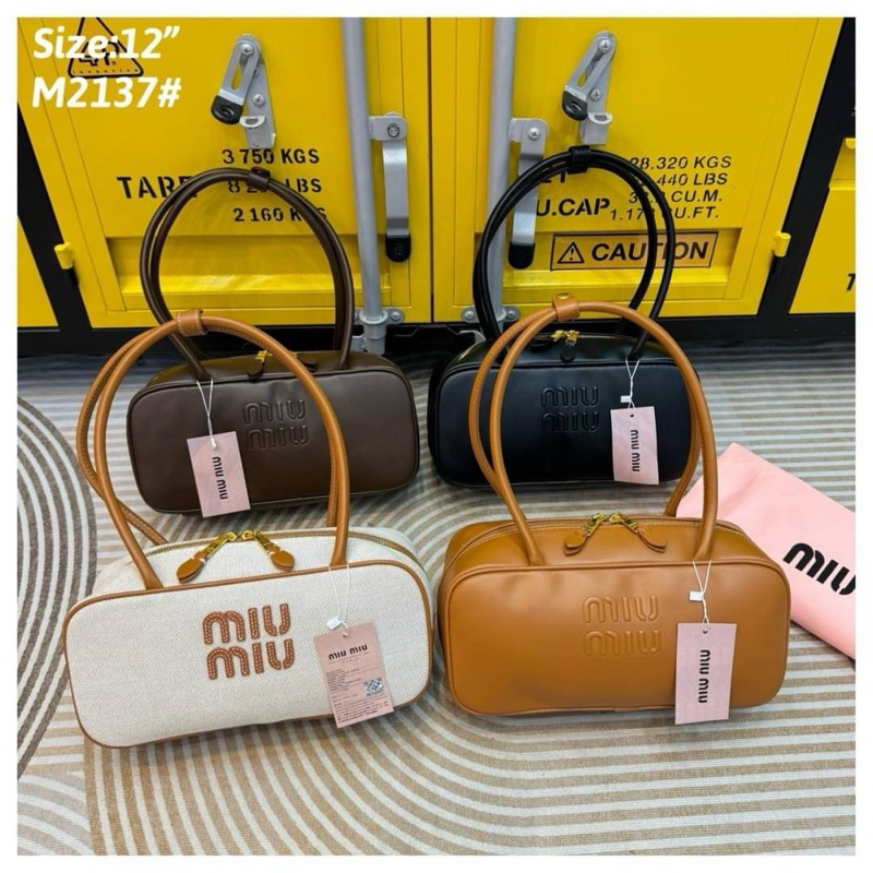 new code 2137 แบบแฟชั่น งานคุณภาพ กระเป๋าสะพายข้าง มิว