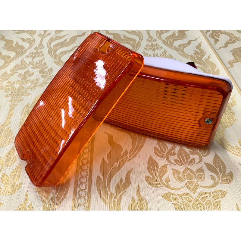 ไฟหรี่กันชน สิงห์ไฮเทค HINO