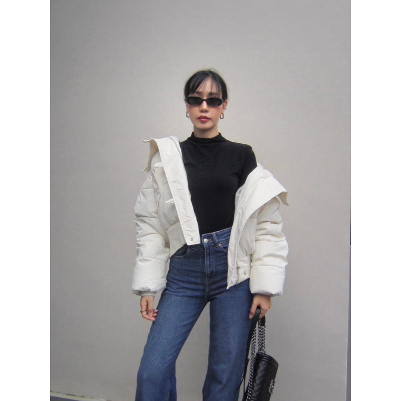 MOSCOW PUFFER JACKET ช่วงคอบุขน ติดเป็นคอเต่าได้ ขาว off-white